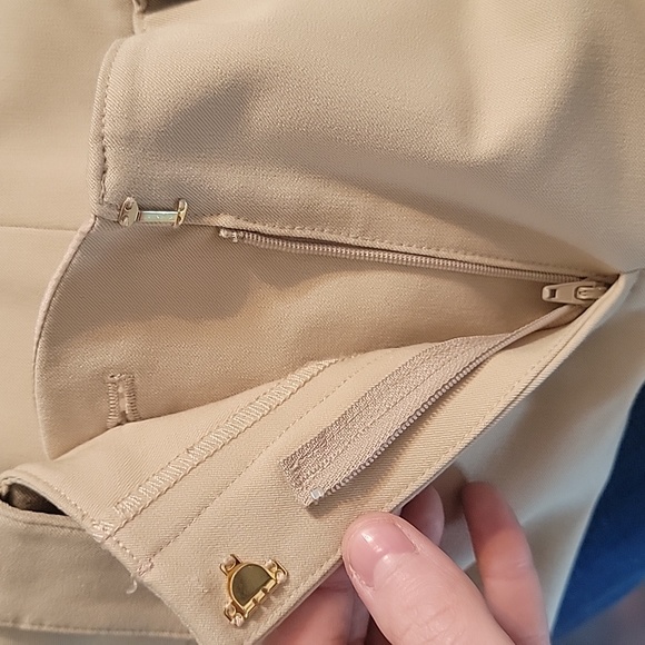 St. John Sport Trousers - Picture 6 of 9